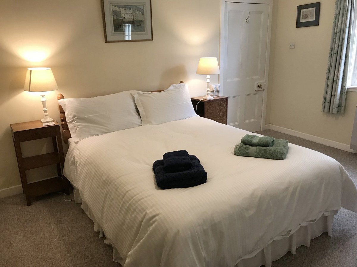 The Holiday Cottages tweet media