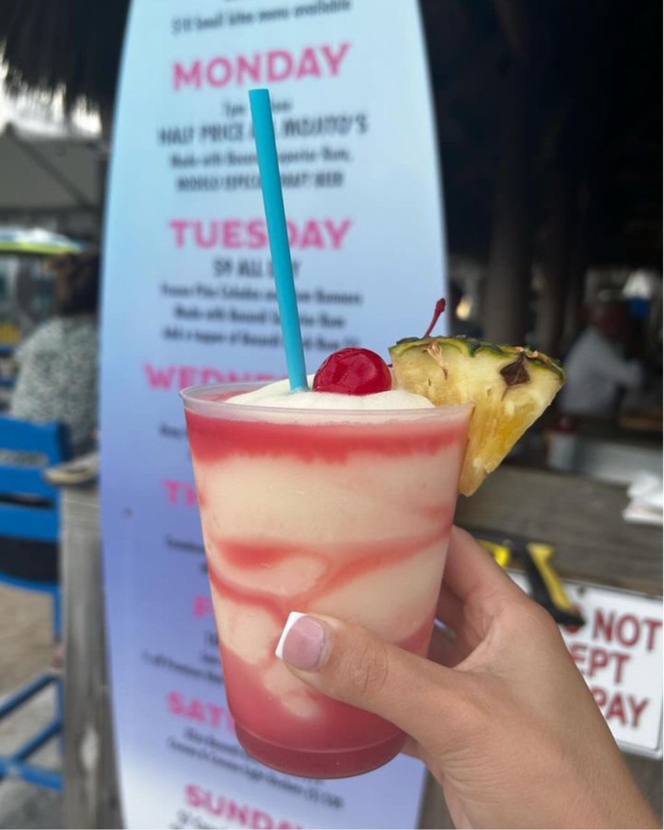 Why wait for the weekend? 🍹✨ We’re serving up sweet drinks all week long.

#sandbar #delraybeach #dailydeals #delraydrinks #floridabeachlife #beachfrontbar #weeklyspecials #delrayhappyhour #southfloridavibes #floridahappyhour