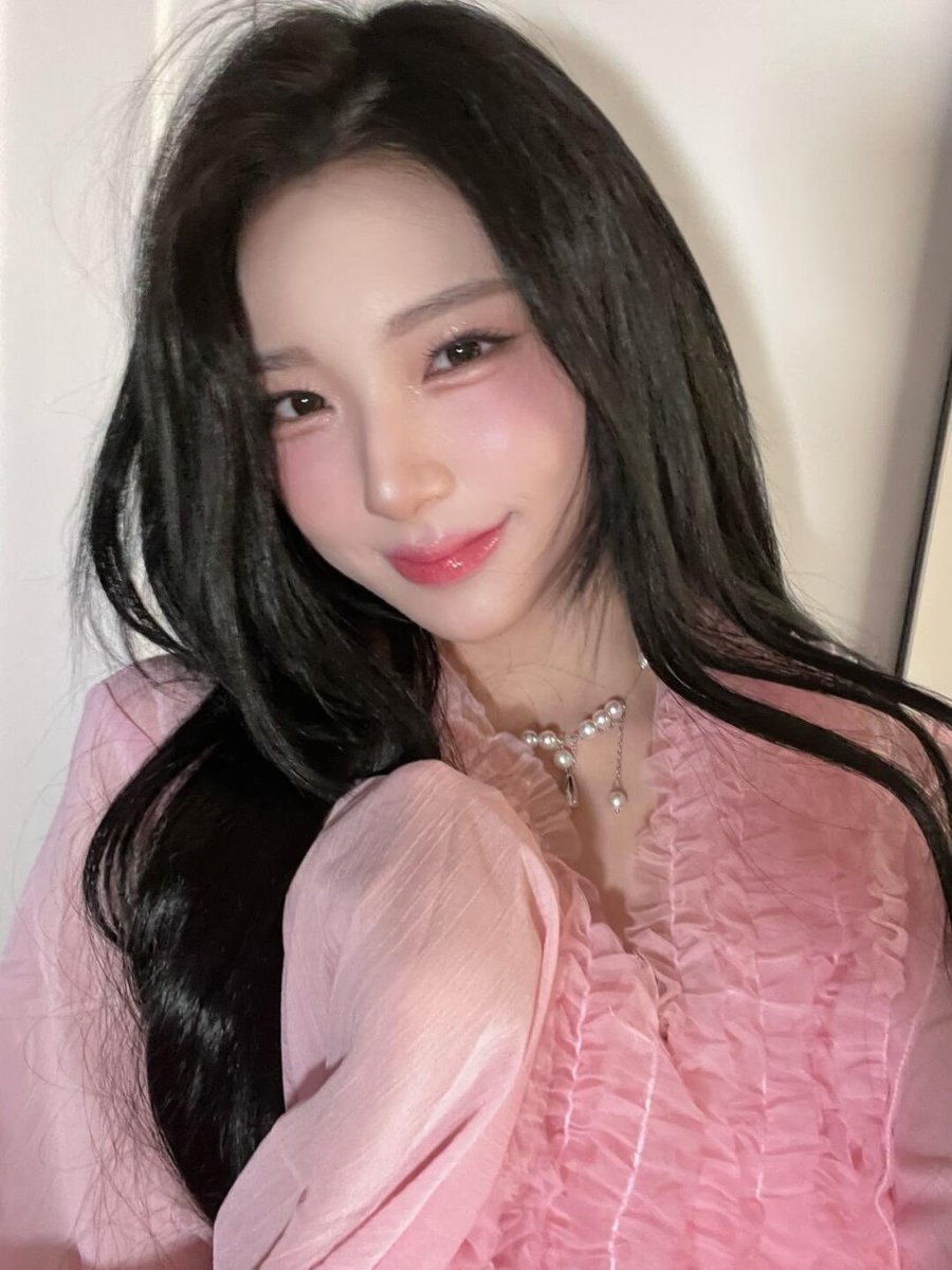 fallensdark's tweet image. the first thing that i saw when i opened my account.. my lovely baby..