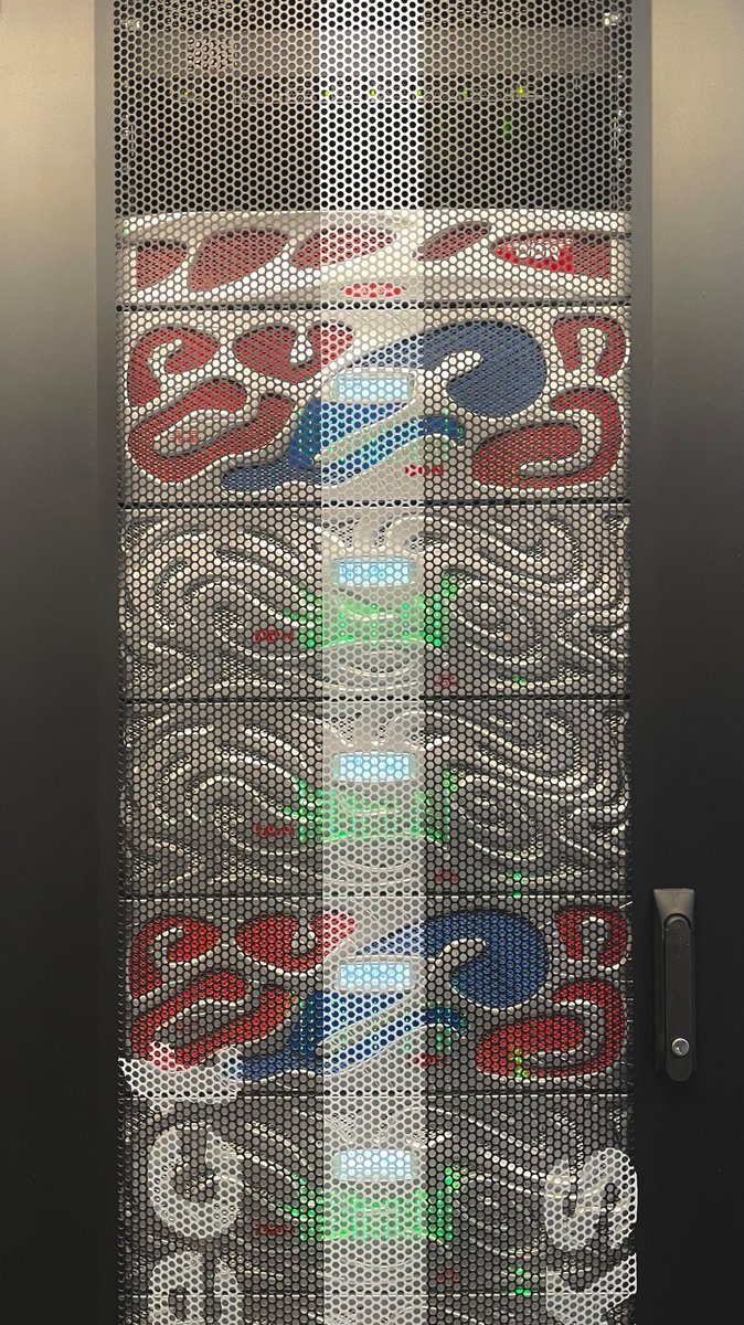 dmstfctn's tweet image. we’re live inside the 4th most powerful supercomputer in the world, in Bologna, training an AI to act like a commedia dell’arte mask 🎭