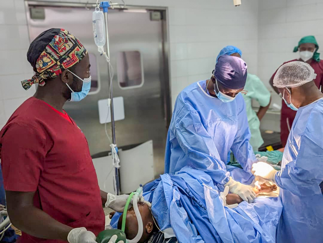AnesthesiaUg's tweet photo. The Orthopaedic Society of Uganda (@OrthoSocietyUg) is hosting its annual orthopedic camp at Hoima Regional Referral Hospital. We're honored to support this charitable initiative.

@OrthopedicSocietyUg
#Blocktober24 https://t.co/kuAD8XXAGJ