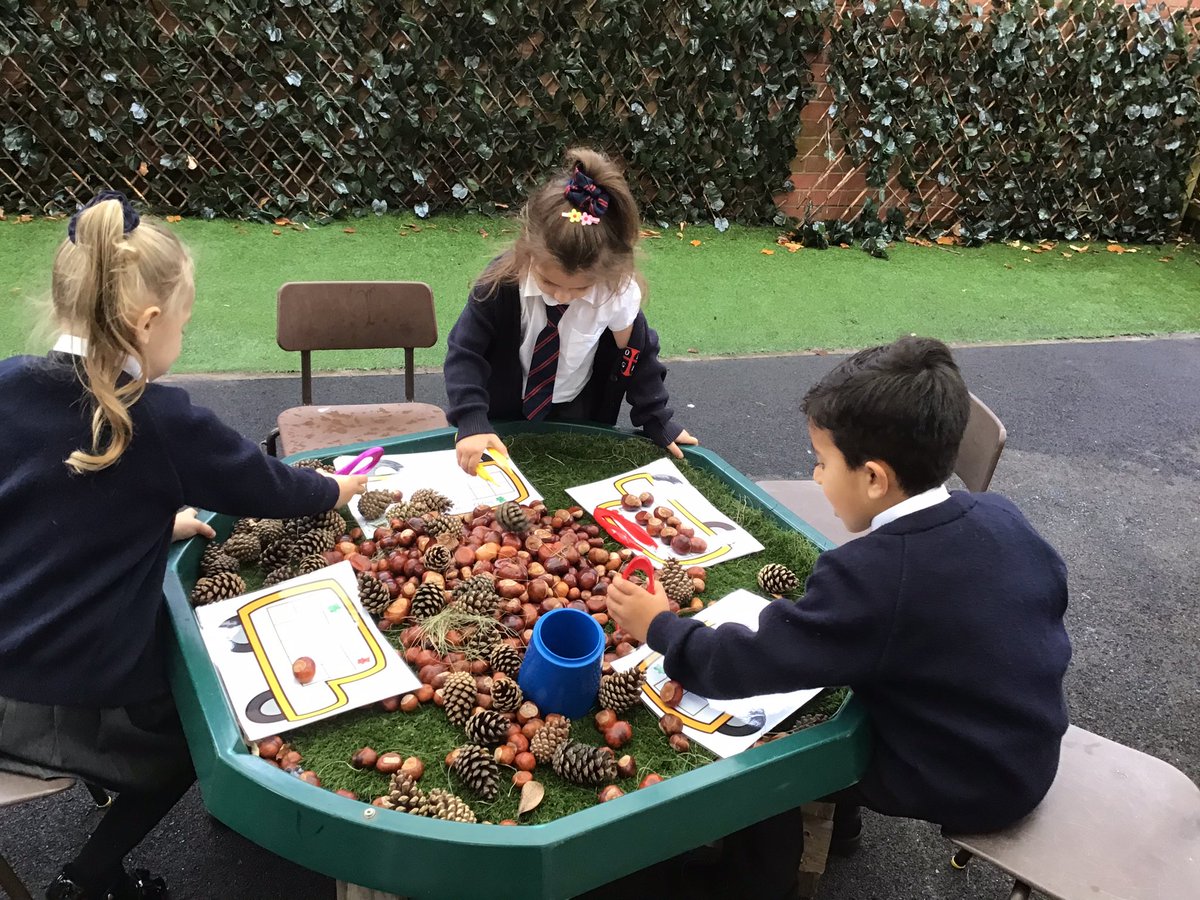 olgheyfs's tweet photo. The children have been counting and developing their fine motor skills at the same time. #OLGHeyfs #OLGHmaths #OLGHpe #conkers #pinecones #acorns #skills #tweezers #count #autumn https://t.co/0IlfeFWjkh