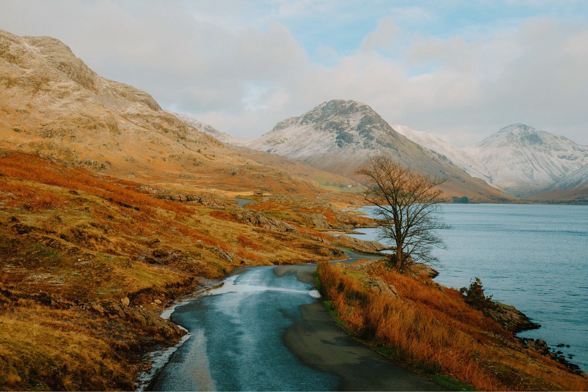 DanielCasson1's tweet photo. Lake District 🍂 // https://t.co/PLLJIDf7qF