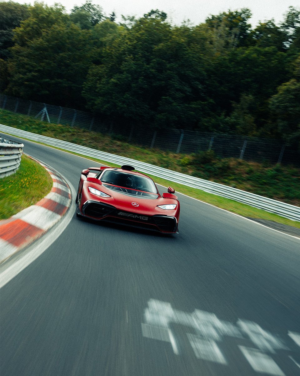 MercedesBenz's tweet photo. Ready for history in the fast lane? @MaroEngel  and the #AMGONE shatter their own Nürburgring Nordschleife record 🏎️

Watch it all go down in history in the latest episode of #INSIDEAMG, live on YouTube now: https://t.co/AcdvW7RUwP

#MercedesAMG #AMG 

[Mercedes-AMG ONE | Energieverbrauch gewichtet kombiniert: 17.7 kWh/100 km plus 9.9 l/100 km | Kraftstoffverbrauch kombiniert bei entladener Batterie: 14.6 l/100km | CO₂-Emissionen gewichtet kombiniert: 224 g/km | CO₂-Klasse gewichtet kombiniert: G | CO₂-Klasse bei entladener Batterie: G]