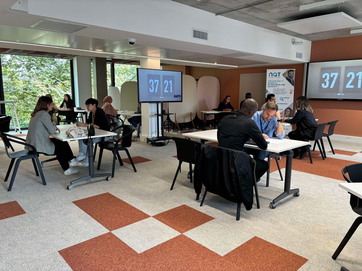 NQTasso's tweet image. Retour sur un super Speed Coaching avec @bayer_fr ! 🙌 Merci aux 54 pros et 56 jeunes NQT pour des échanges inspirants organisés simultanément sur 4 sites en France. Un grand merci à Corinne, Frédéric, Lise et Guillaume pour leur soutien !

#Mentorat #NQT #Bayer