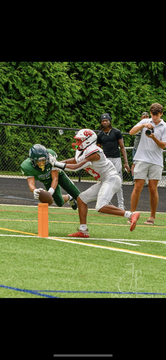 Mid Season Film⚡️
hudl.com/v/2QFgYH