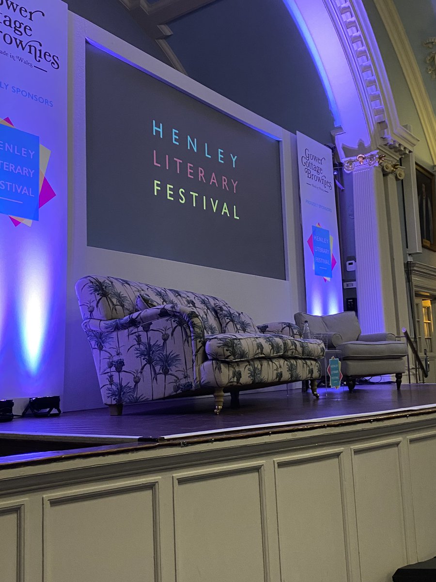 Poised waiting for Mr <a href="/LeighFrancis/">Leigh Francis</a> at the <a href="/HenleyLitFest/">Henley Literary Festival</a> . What an amazing setting in the Town Hall