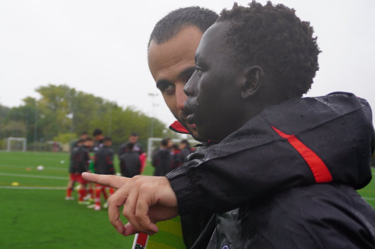 FCyLF's tweet photo. ☔️ Las Selecciones @FCyLF 🔴⚪️ ya se entrenan y comienzan a preparar los Campeonatos de España @rfef cadete e infantil ⚽️

📝Volverán a verse sobre el césped, en la próxima convocatoria, el 16 de octubre 📸 https://t.co/gc72RhKCEy