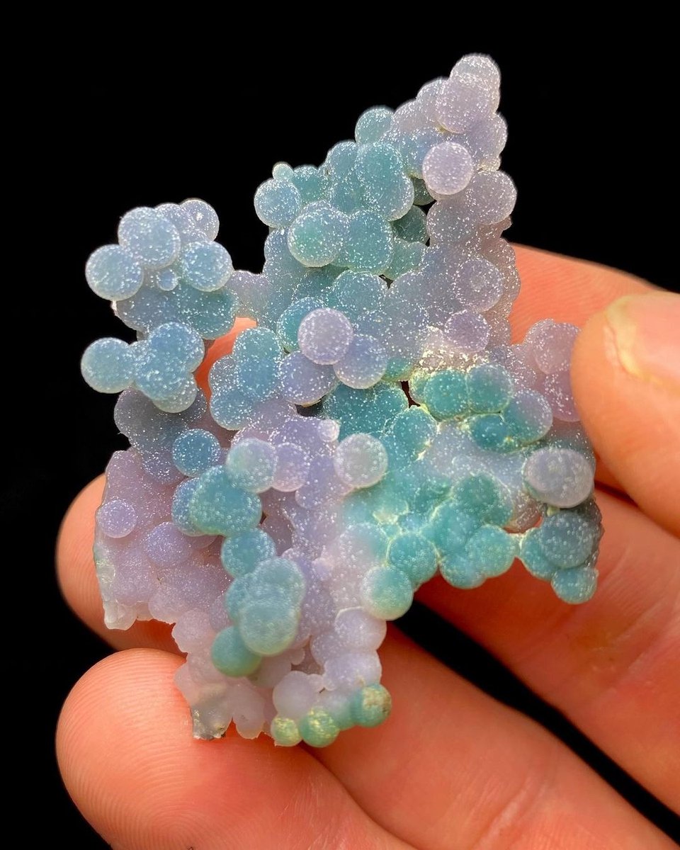 Dippin Dots? Nope! This is just the most candy looking Grape Agate i have ever seen! Excellent druzy, multi colored and minimal damage.

Photo  Natalis Gems