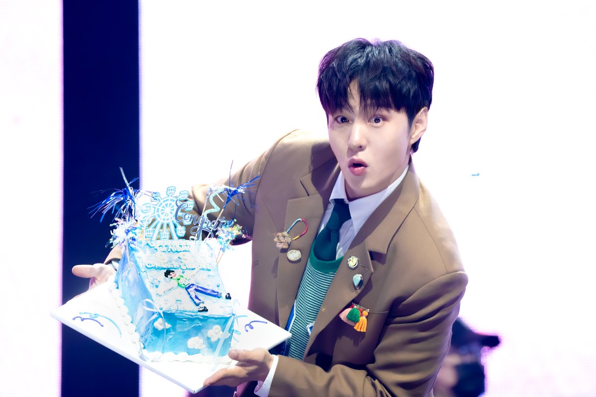 241002 SHOWCASE 창섭
🥳 컴백 축하합니다 🎊
.
.
#창섭 #이창섭 #BTOB #비투비