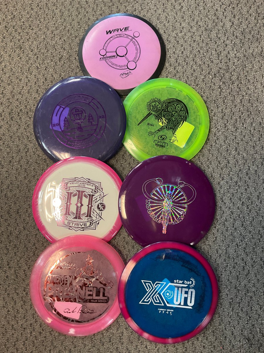 PIAS_Decatur's tweet photo. We get great discs in all the time, but we always need more! Bring us your discs and take home cash or new discs!! #holeinone #bangthechains #stable #genius #piasdecatur https://t.co/dpNAe2ReYs