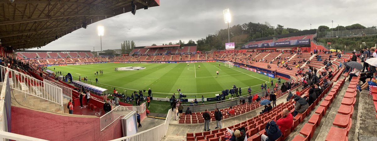 There are people attending this game tonight who once saw this team playing in front of a few dozen people in the 5th tier as recently as 1999…

Never in their wildest dreams did they imagine that this starry ball would cover the center circle at Montilivi in 2024.