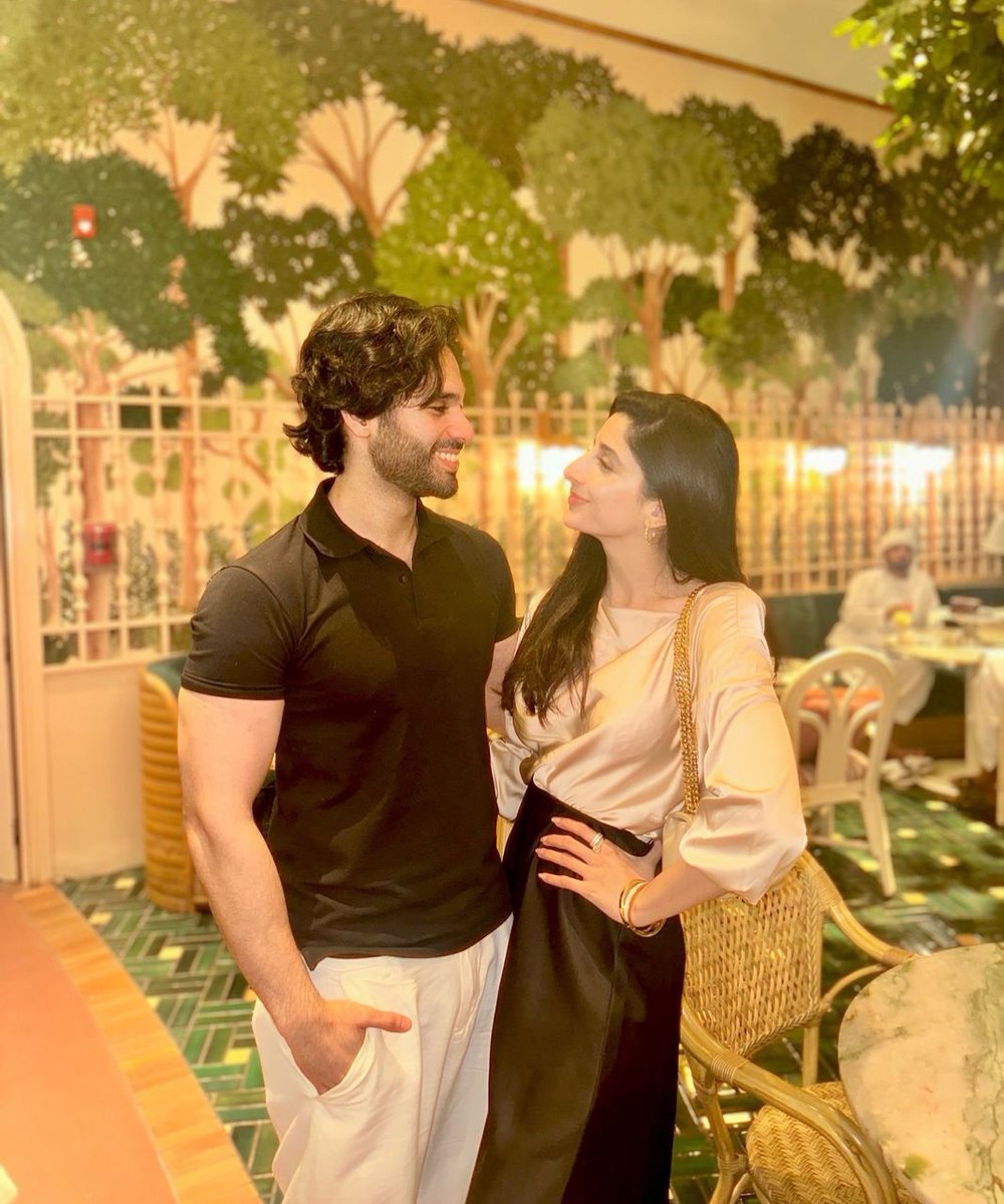 SOMEONE PLEASE GET THEM MARRIED!!!!!