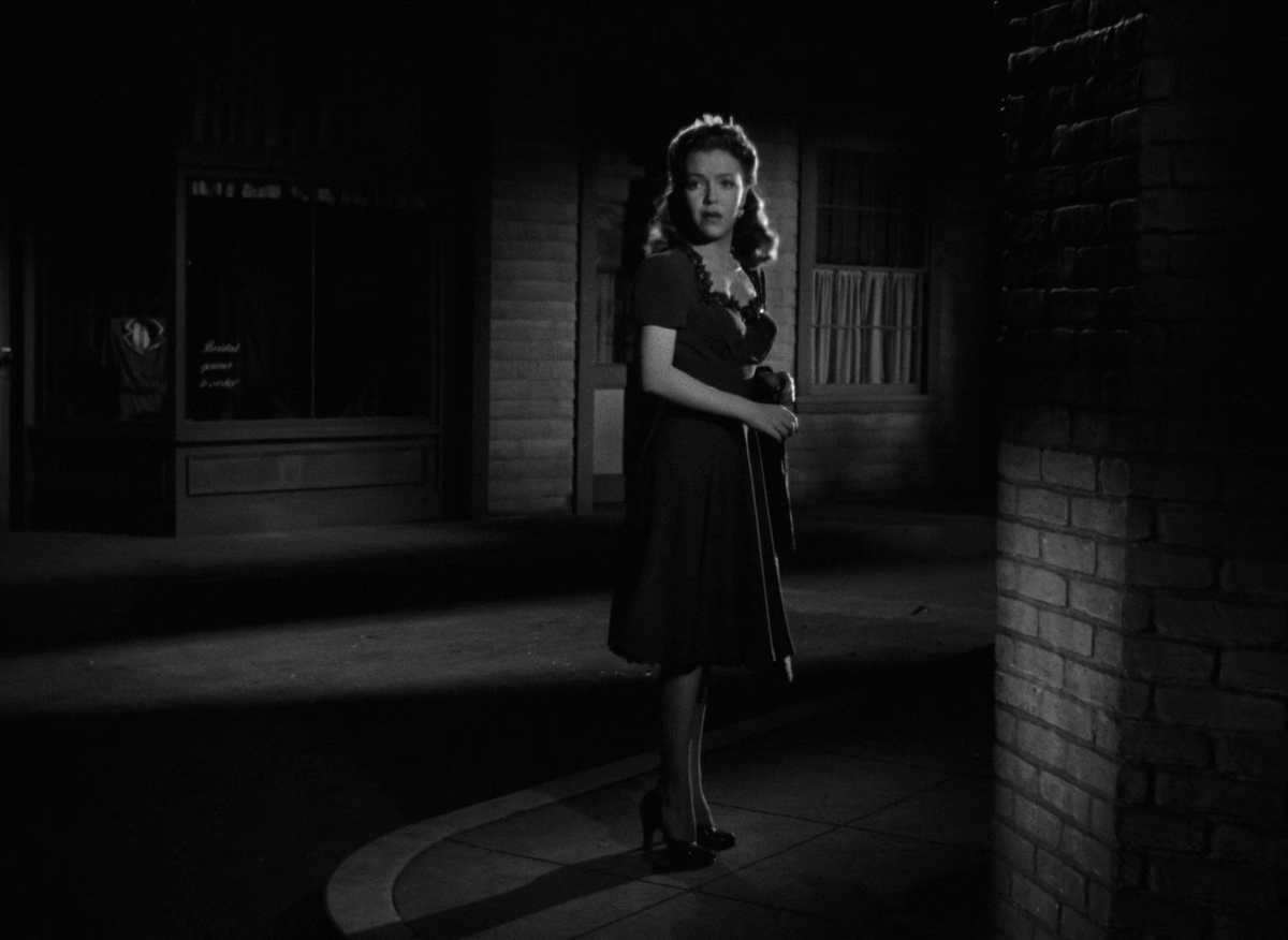 ManderleyPod's tweet photo. The Leopard Man (Jacques Tourneur, 1943, Estados Unidos) https://t.co/4iTm3HRF39