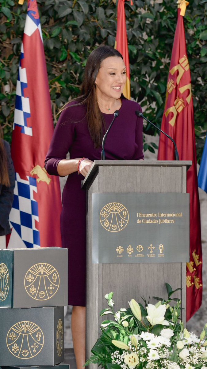 Panel en <a href="/UCAM_Turismo/">UCAM Turismo</a> <a href="/turismormurcia/">Turismo Región de Murcia</a> sobre #innovacion y #tecnologia en turismo de peregrinación
Las 5 ciudades jubilares comparten retos.

Futuro? Control del flujo de los peregrinos, #IA para analizar datos y prever impacto, apps con información, digitalización

<a href="/UNWTOAcademy/">UN Tourism Academy</a>