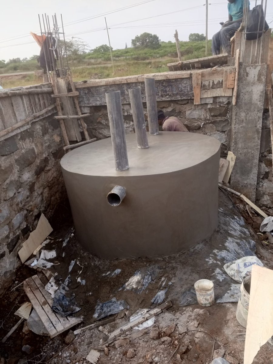 KentoMras's tweet image. A commercial bio-digester ongoing at Kenyatta road kiambu county 
Talk to smart bio-digester we install country wide:0718698278,0782587509
#modernseptictank #biodigester Karen Nyamu 31 MCAS Kirigiti Stadium Hanifa State House Morara M-pesa