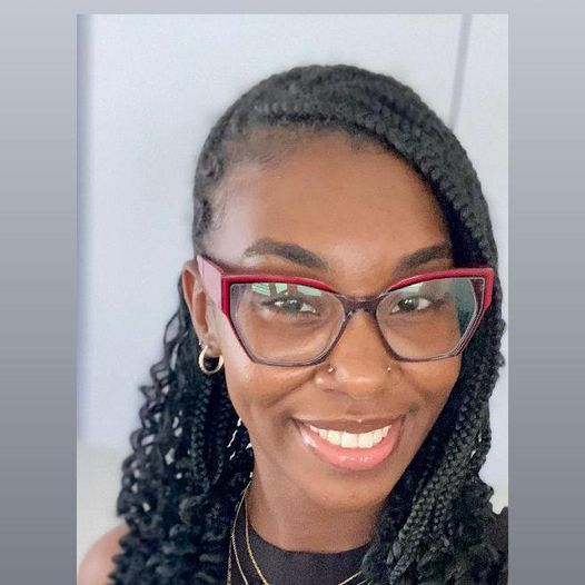 EyeMobileANU's tweet image. #ClientCam - Stylish and confident! 📷 Onika Greenaway shines in her stunning Vince Camuto frames from Eye Mobile Vision Care. See the difference today! 📷
#ClientCam #Stylish #SeeTheDifference #Frames #VinceCamuto #SeeAndBeSeen #EyeMobileVisionCare #AntiguaBarbuda