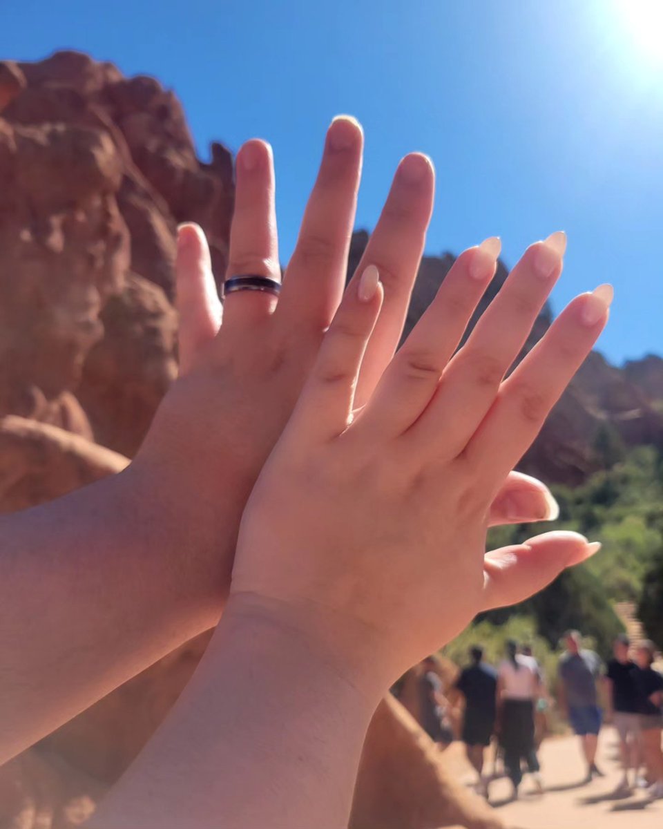 SkeletonJukebox's tweet image. @Total_Headcase and I celebrated our ten-year anniversary on Sunday...and I also proposed!