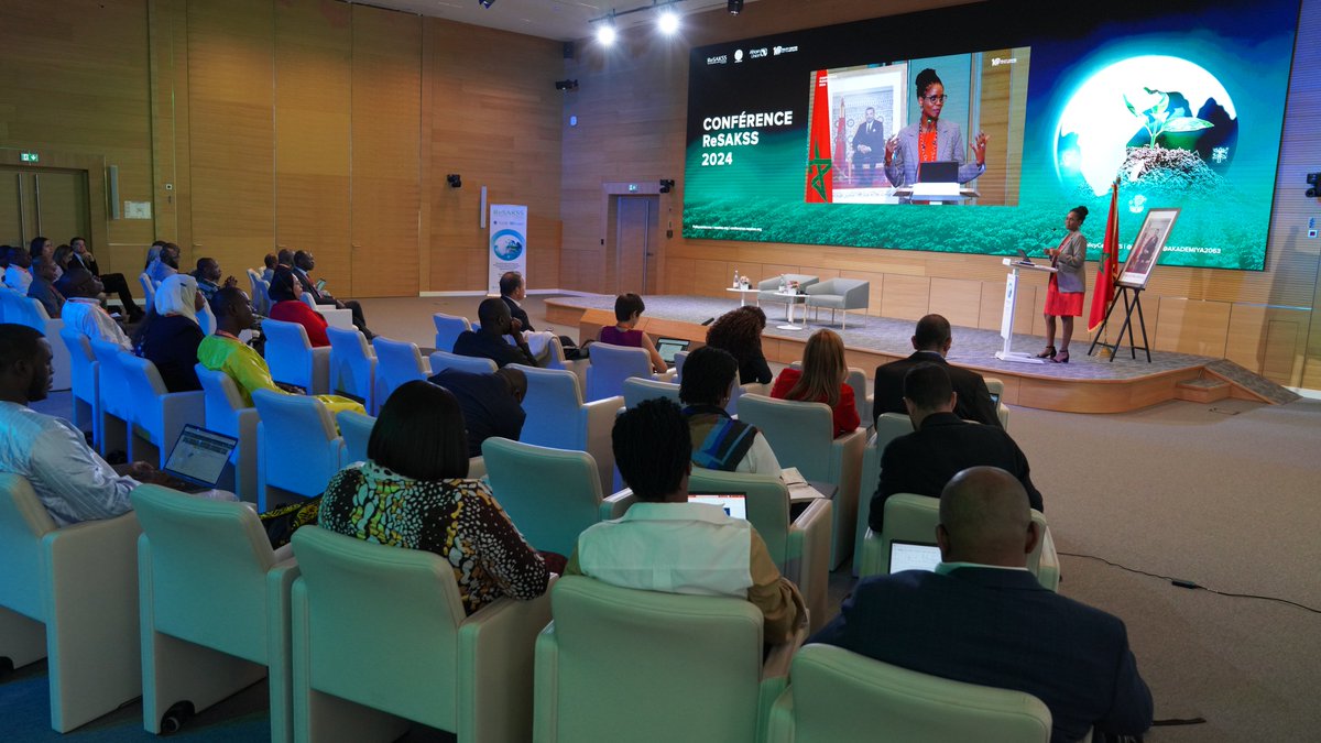PolicyCenterNS's tweet photo. 🔴 Plenary Spotlight – #ReSAKSS Local Analysis Networks (LAN), e-#Atlas &amp; #CAADP Implementation https://t.co/6HTAI811iK