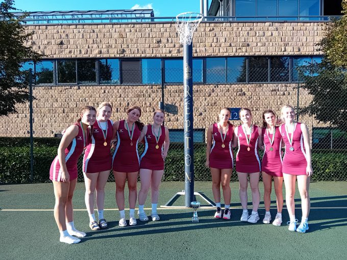 ReptonSport's tweet image. A brilliant afternoon of netball here at Repton. Congratulations to the 1st team on becoming county champions and thank you to all of the teams that came and competed so well. A wonderful spirit on display from all involved. @ReptonNetball @EnglandNetball @peaceproscovia2