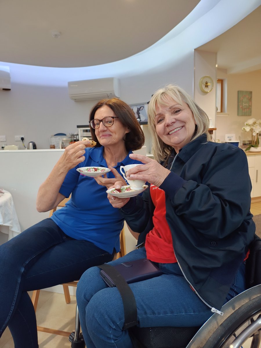 sisonlineorg's tweet photo. Had a fantastic afternoon tea @cloberfarmSIS with partners from Queen Elizabeth University Hospital Spinal Injuries Unit for #SCIDay! A great chance to connect, collaborate, and share insights. Huge thanks to all who joined and made it special! https://t.co/tbQuMOzMAp