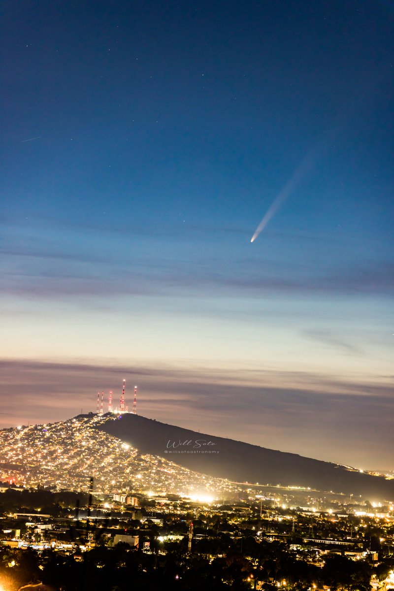 WchVz's tweet photo. @MeteoJalMX
@IAM_UdeG
Así lucia el cometa C2023 A3 ( Tsuchinshan-Atlas) Esta mañana al oriente de la ciudad. Foto tomada a las 6:00 am desde Zapopan Sur. Al fondo el cerro del 4. El cometa es visible incluso a simple vista. https://t.co/tVFUoz7517