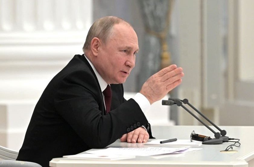 MILLIONREISHERE's tweet photo. Russian President Putin:

Iran has the right to defend itself. https://t.co/NtYgQ0OgGG