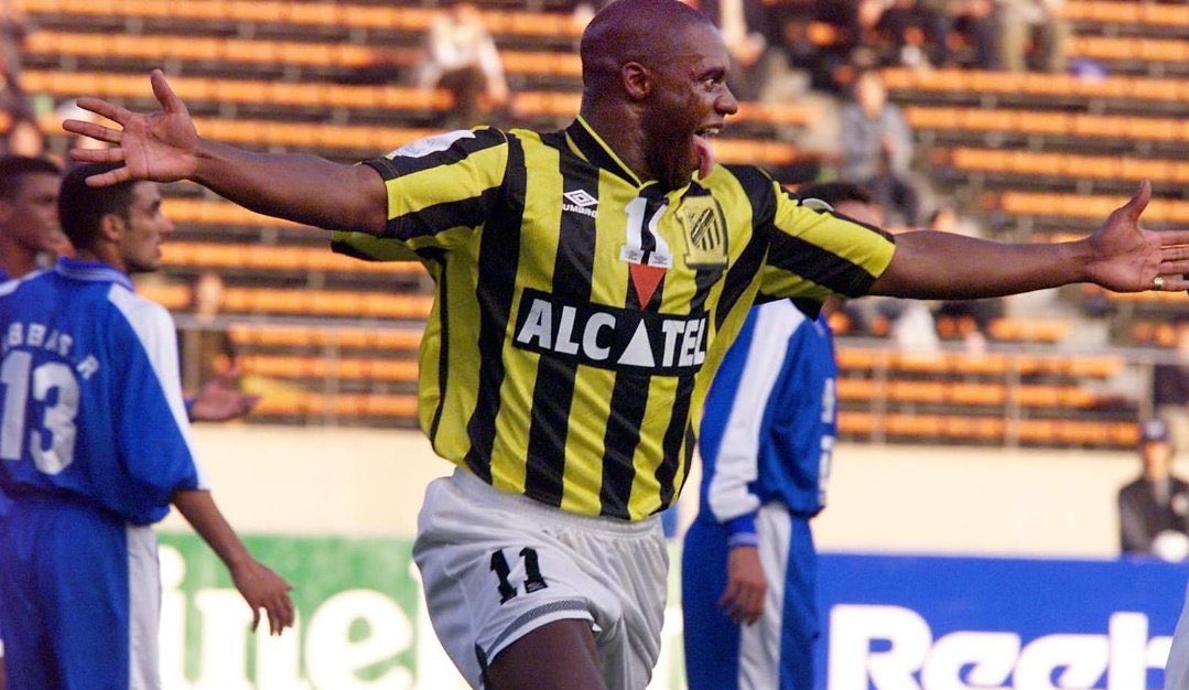 🎁 | سحب على تيشرت ' #الاتحاد الكلاسيكي ' 🤩💛

☑️ - السحب بعد 72 ساعه⏰

شروط الفوز بالتيشرت 👕 :

• متابعة حسابي و <a href="/SWIGASTORE/">متجر سويقا | SWIGA STORE</a> 
• رتويت لتغريدة السحب 🔁