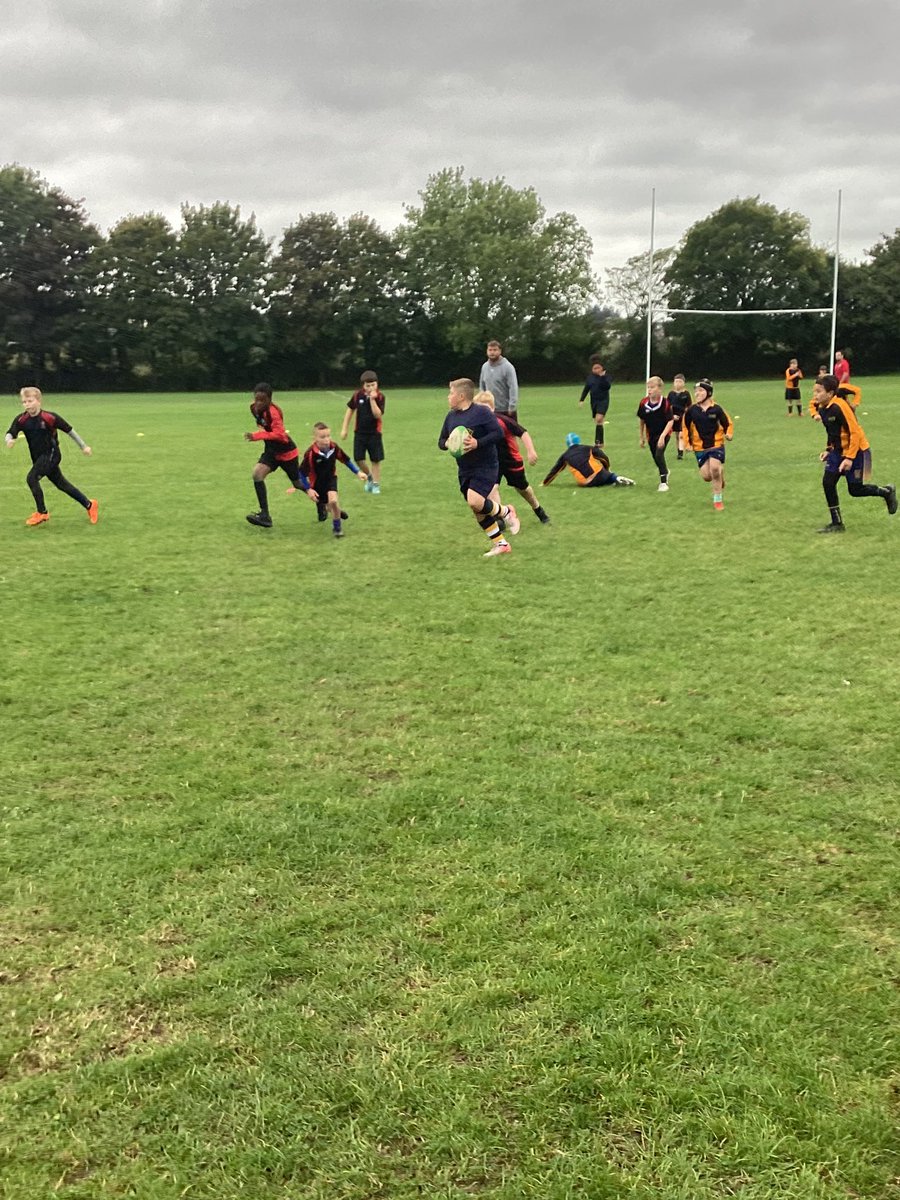 Miss Roach tweet media