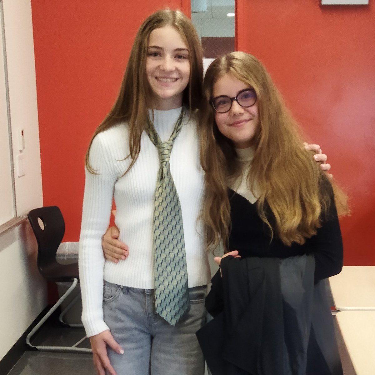 Lycée Français de Chicago tweet media