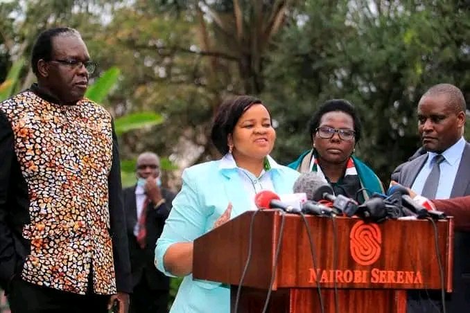 aboud_akasha's tweet photo. They tried to save Kenyans lakini wapi
#OccupyParliament
#Cherera4 https://t.co/9jiKNp8qTo