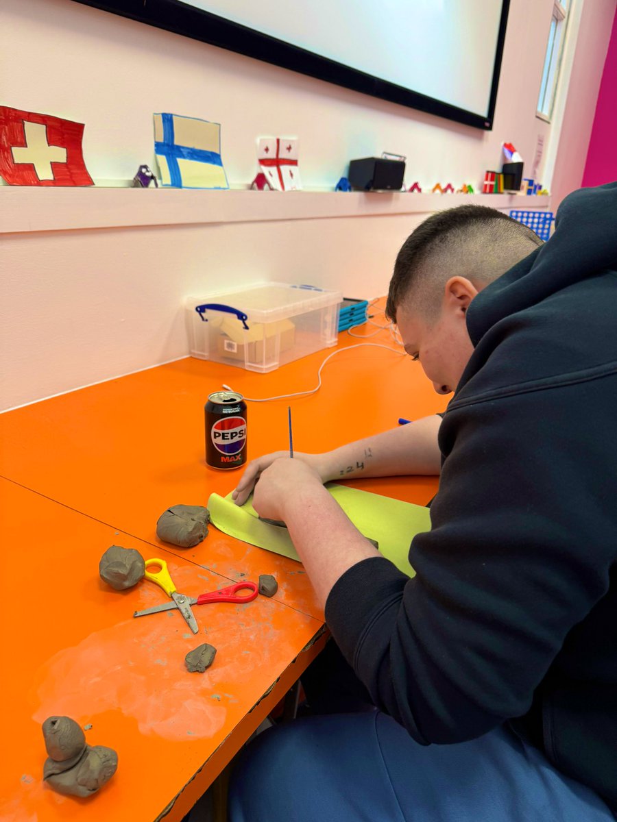 ERAGLENBURN's tweet image. Today, MJ and Kimberly spent the morning crafting a clay cutlery set and bowl. In the afternoon, we enjoyed some board games, with MJ in the lead! Stay tuned for next week when we bring our creations to life with paint! 🎨 @stoswaldsglasg1 #ClayArt #CreativeFun