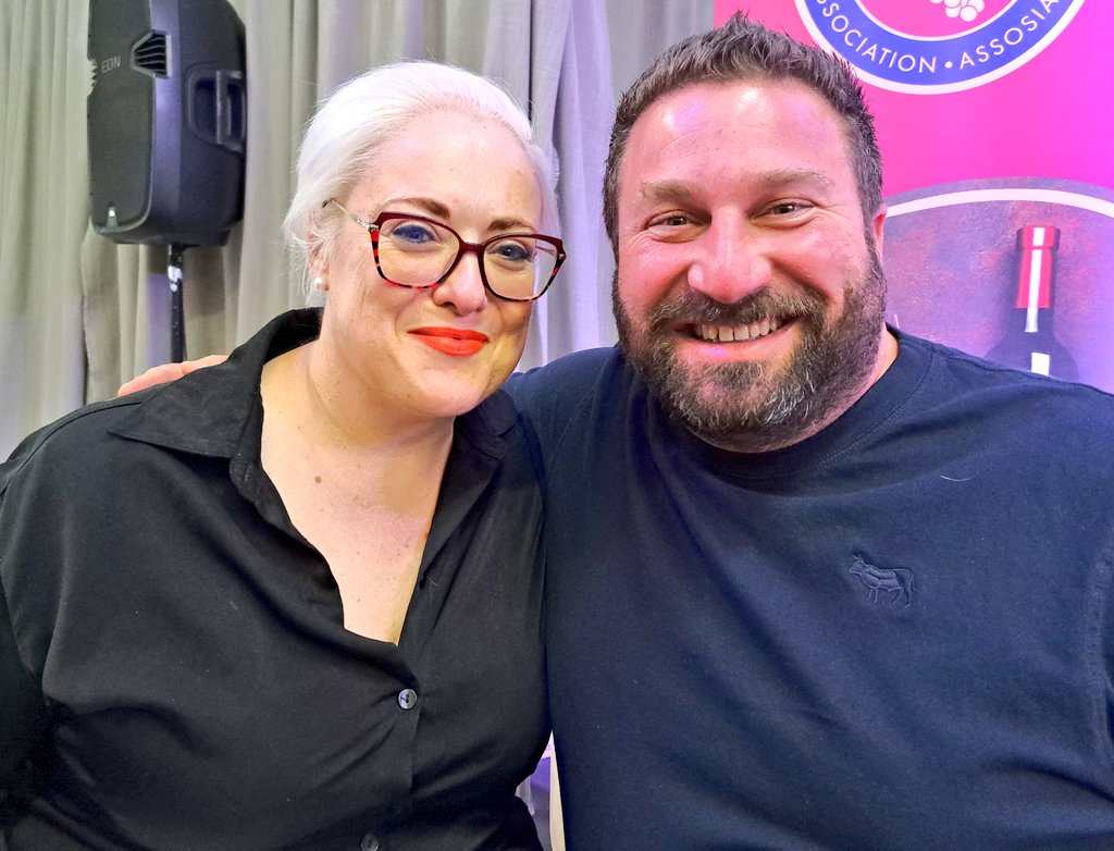 MarykeRoberts (@marykeroberts) on Twitter photo Hoe groot die voorreg om 7 voorste Pinotage pioniers uit die Stellenbosch valleie op 1 verhoog te hรช, wat vertel oor Suid-Afrika se unieke kultivar. 'n Eeu gelede deur Prof. A.I. Perold gekruis. Deel van <a href="/Woordfees/">Toyota Stellenbosch Woordfees</a> se wynskole wat <a href="/StellWineRoute/">Stellenbosch Wine Routes</a> aanbied.
#Lanzerac #Koelenhof Hoe groot die voorreg om 7 voorste Pinotage pioniers uit die Stellenbosch valleie op 1 verhoog te hรช, wat vertel oor Suid-Afrika se unieke kultivar. 'n Eeu gelede deur Prof. A.I. Perold gekruis. Deel van <a href="/Woordfees/">Toyota Stellenbosch Woordfees</a> se wynskole wat <a href="/StellWineRoute/">Stellenbosch Wine Routes</a> aanbied.
#Lanzerac #Koelenhof