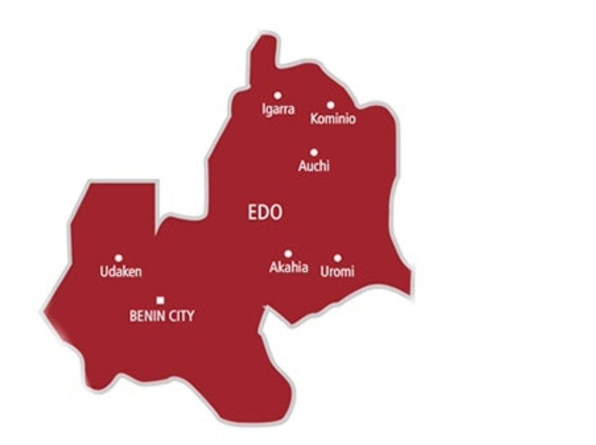 topsocietylive's tweet photo. Edo Assembly Reinstates Suspended Lawmakers After 5 Months

For more information, visit
https://t.co/ypC1g2fJet
#EdoAssembly #NigeriaPolitics #BreakingNews #TopSocietyNews https://t.co/XRNQIj01YU