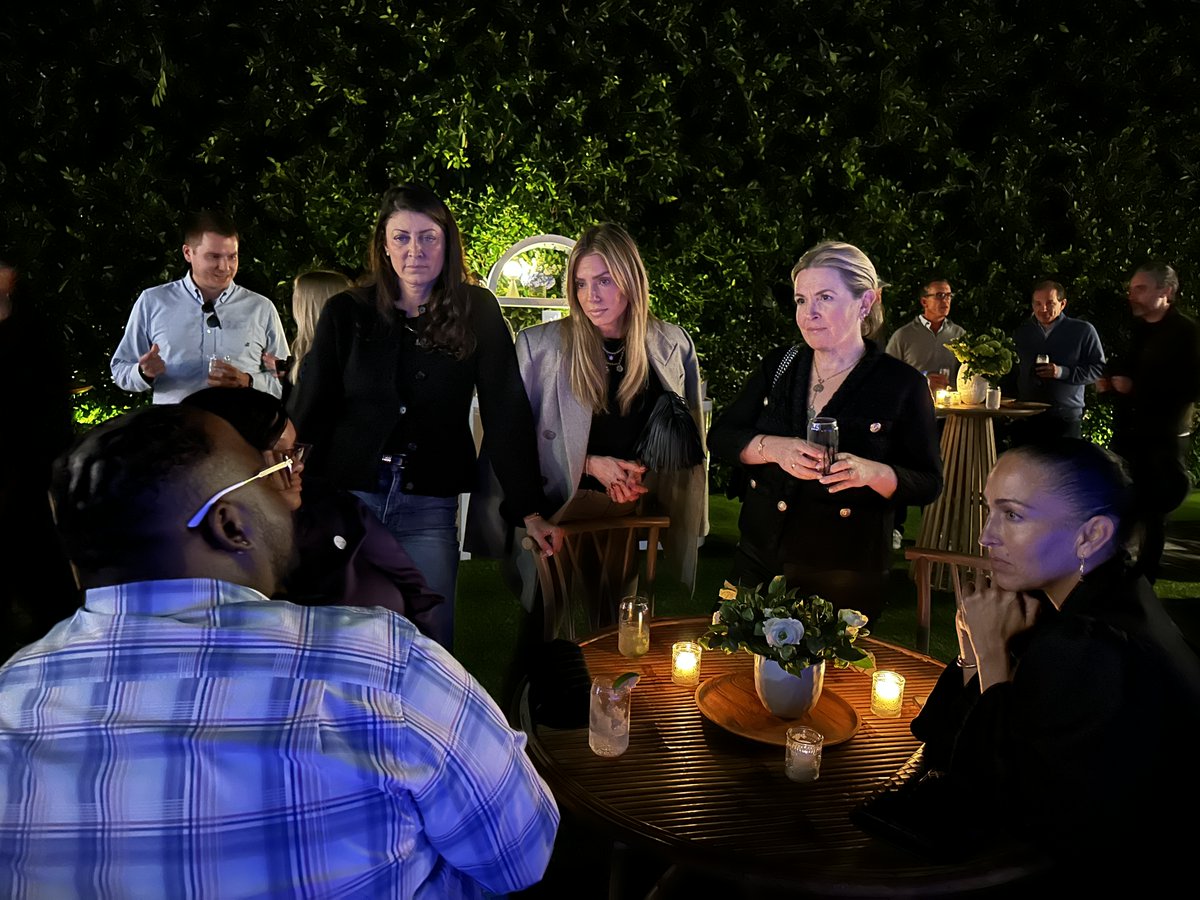 Last week, our <a href="/InfoTrackUS/">InfoTrack US</a> leaders hosted a benefit for <a href="/TheInnCenter/">The Innocence Center</a>, and we’re excited to announce we exceeded our fundraising goal! 🥳

Every donation helps bring justice to the wrongfully convicted.

Please consider donating here: theinnocencecenter.org/?campaign=5469… 💙

📸: <a href="/LaurenceEsq/">Laurence Colletti</a>