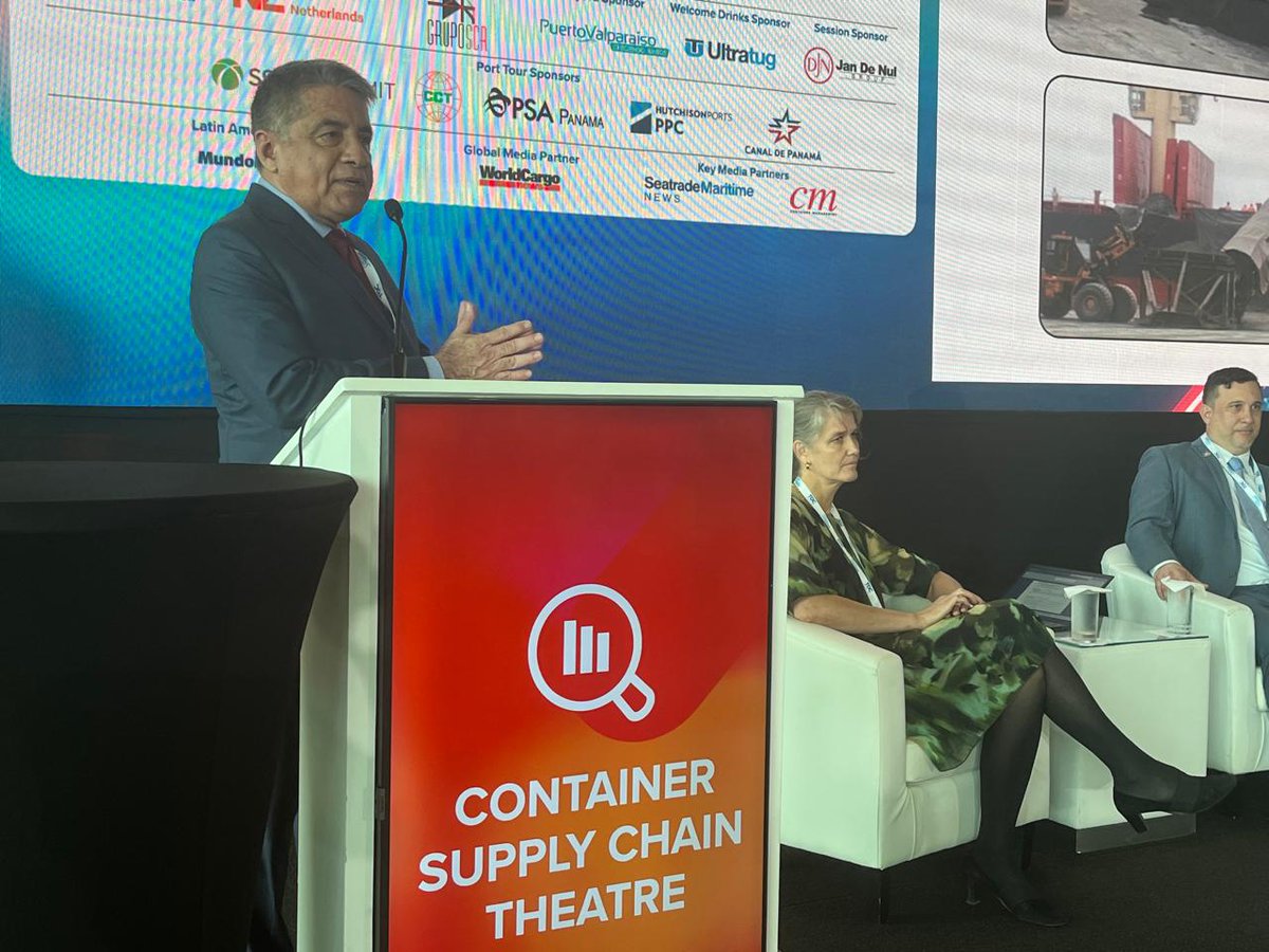 MundoMaritimo (@mundomaritimo) on Twitter photo Juan Carlos Paz Cardenas, presidente de la <a href="/APN_PuertosPeru/">Autoridad Portuaria Nacional</a>, expone en su presentación en #TOCAméricas2024 que “uno de nuestros principales retos es que todos los terminales portuarios de contenedores tengan manejo eléctrico para el 2030".
<a href="/TOCWorldwide/">TOC Worldwide</a>, #MundoMaritimo. Juan Carlos Paz Cardenas, presidente de la <a href="/APN_PuertosPeru/">Autoridad Portuaria Nacional</a>, expone en su presentación en #TOCAméricas2024 que “uno de nuestros principales retos es que todos los terminales portuarios de contenedores tengan manejo eléctrico para el 2030".
<a href="/TOCWorldwide/">TOC Worldwide</a>, #MundoMaritimo.