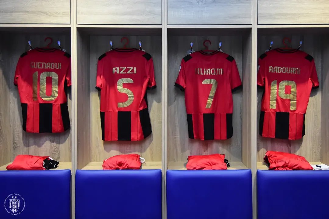 USMAofficiel's tweet photo. 𝐌𝐀𝐓𝐂𝐇 𝐃𝐀𝐘 🔴⚫️

The dressing room is ready ✅

#USMAUSB https://t.co/pblbUeYIaP