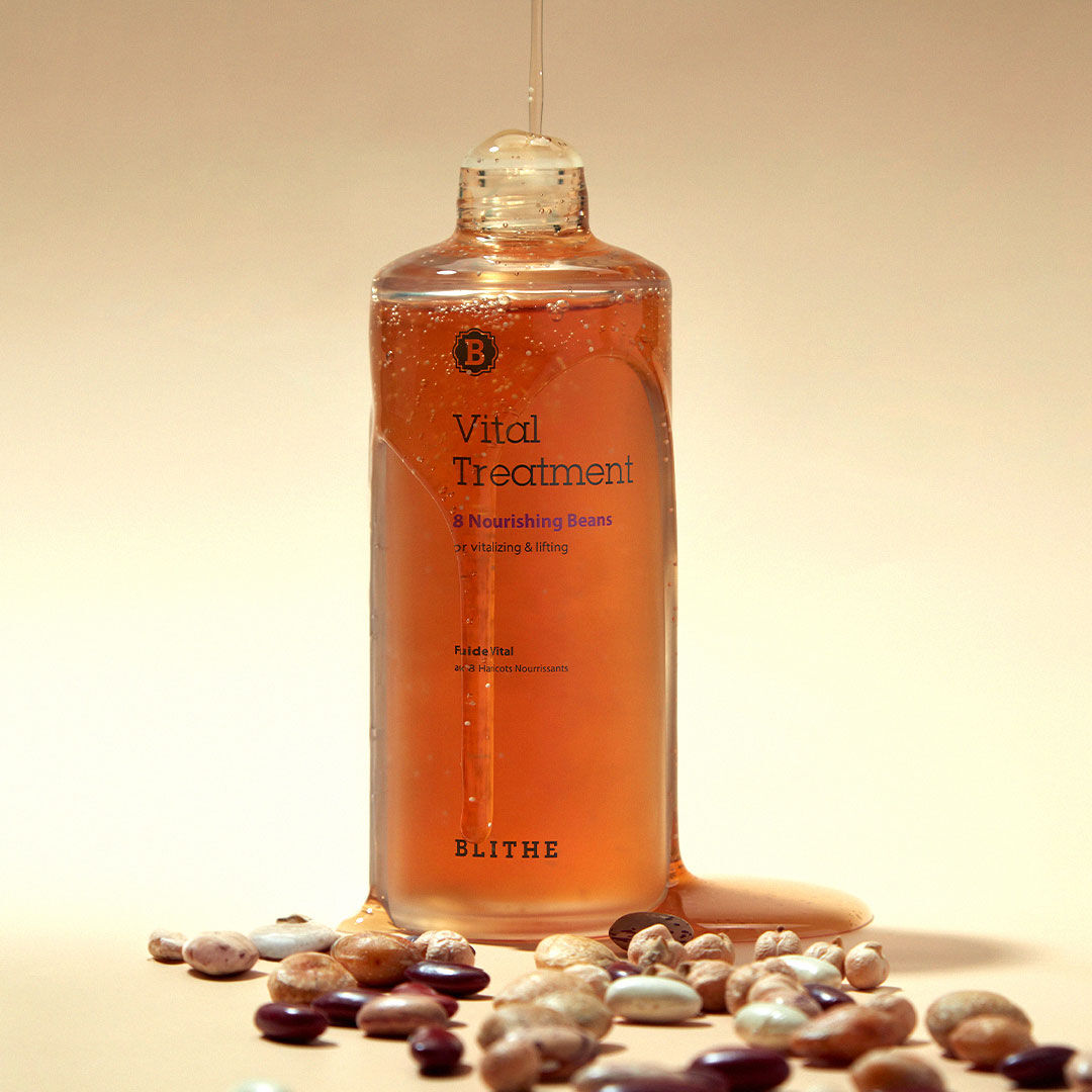 BLITHECOSMETIC's tweet image. Dry skin alert 🚨 Meet the perfect hydrating duo: Vital Treatment 8 Nourishing Beans and Pressed Serum Tundra Chaga. This power couple deeply nourishes and revitalizes your skin, leaving it dewy and plump even in the driest months.