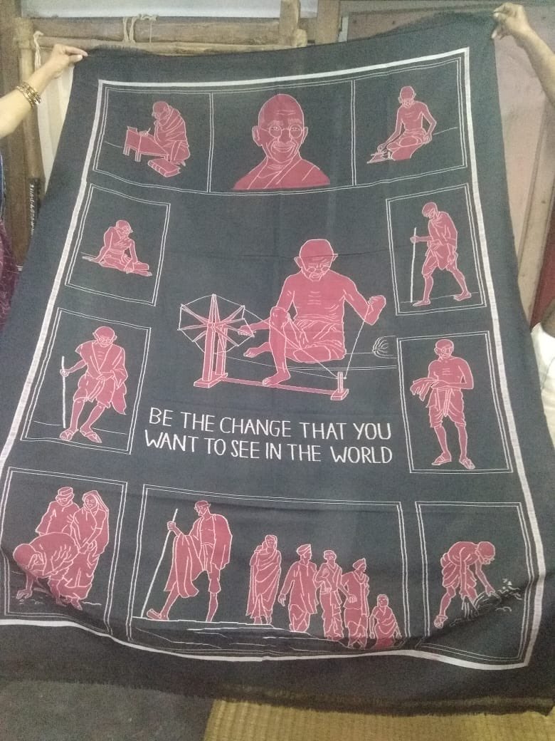 devasissarangi's tweet photo. #Gandhi #GandhiJayanthi #GandhiJayanthi2024 #OdishaHandloom
Odisha weavers don’t just craft handloom; they weave stories, culture & sometimes, even the perfect quote! 🧵✨ #OdishaWeaves #HandloomMagic #ThreadsOfWisdom”
P.C: Satya Patra
(will share more details if I get) https://t.co/PdDDiKEslj