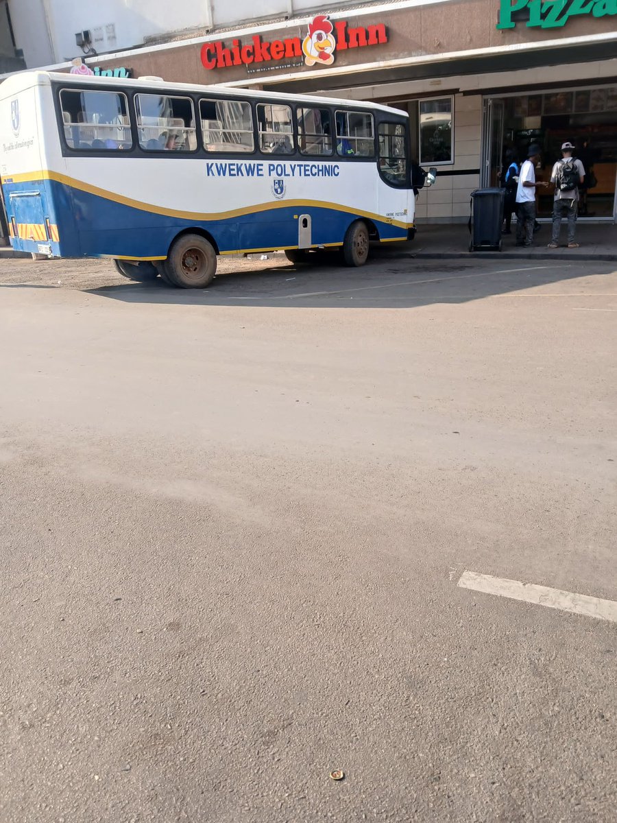 TylanS47's tweet photo. We expect these poor service deliveries are addressed.
#SONA
#EducationInCrisis
#StudentsLifeMatters https://t.co/BTHjqdJX4k