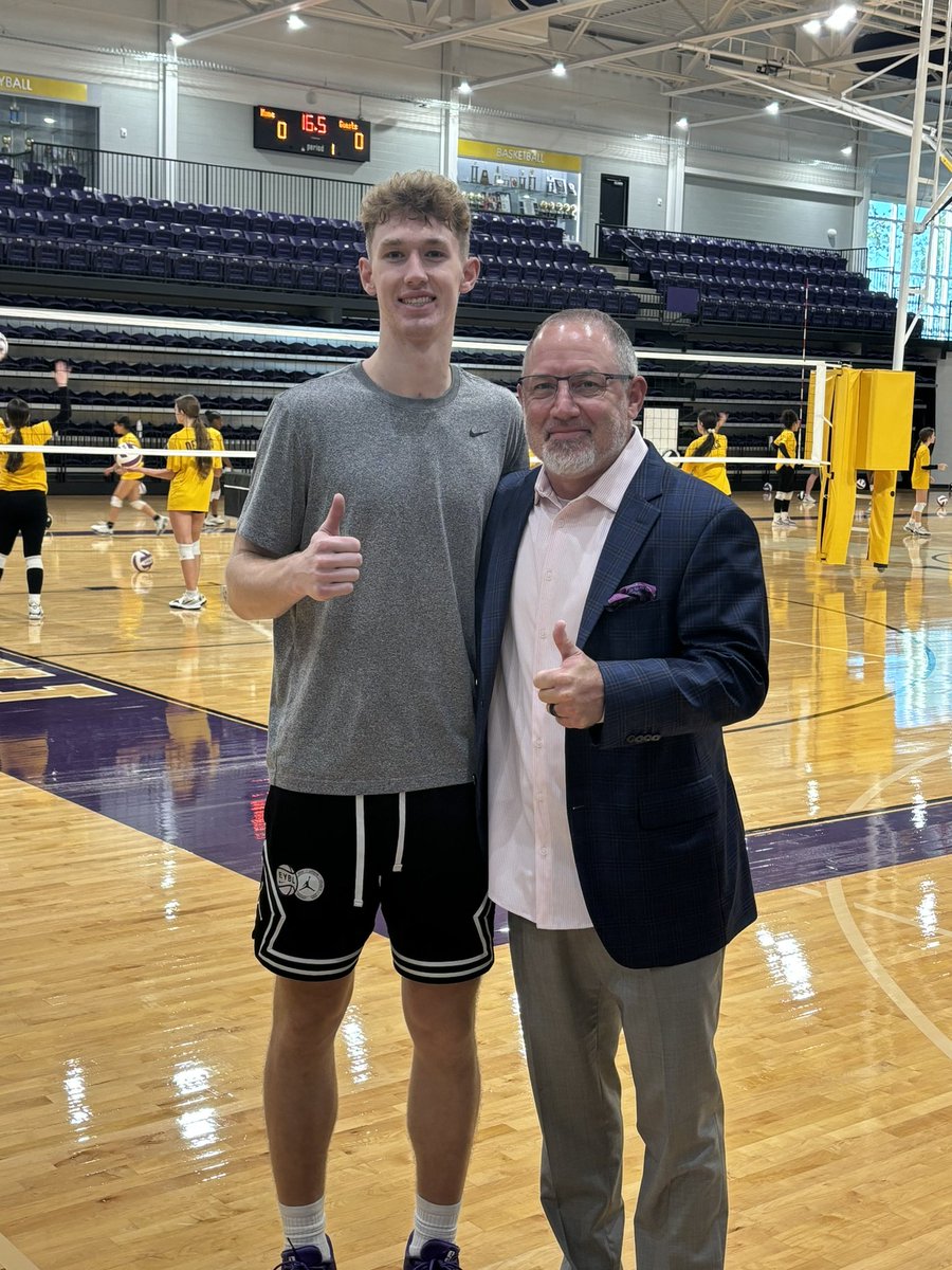 Austin Brown (@austinbrown2026) on Twitter photo Appreciate <a href="/TeamCoachBuzz/">Buzz Williams</a> and the rest of the staff at Texas A&M for coming down to Lufkin! Appreciate <a href="/TeamCoachBuzz/">Buzz Williams</a> and the rest of the staff at Texas A&M for coming down to Lufkin!