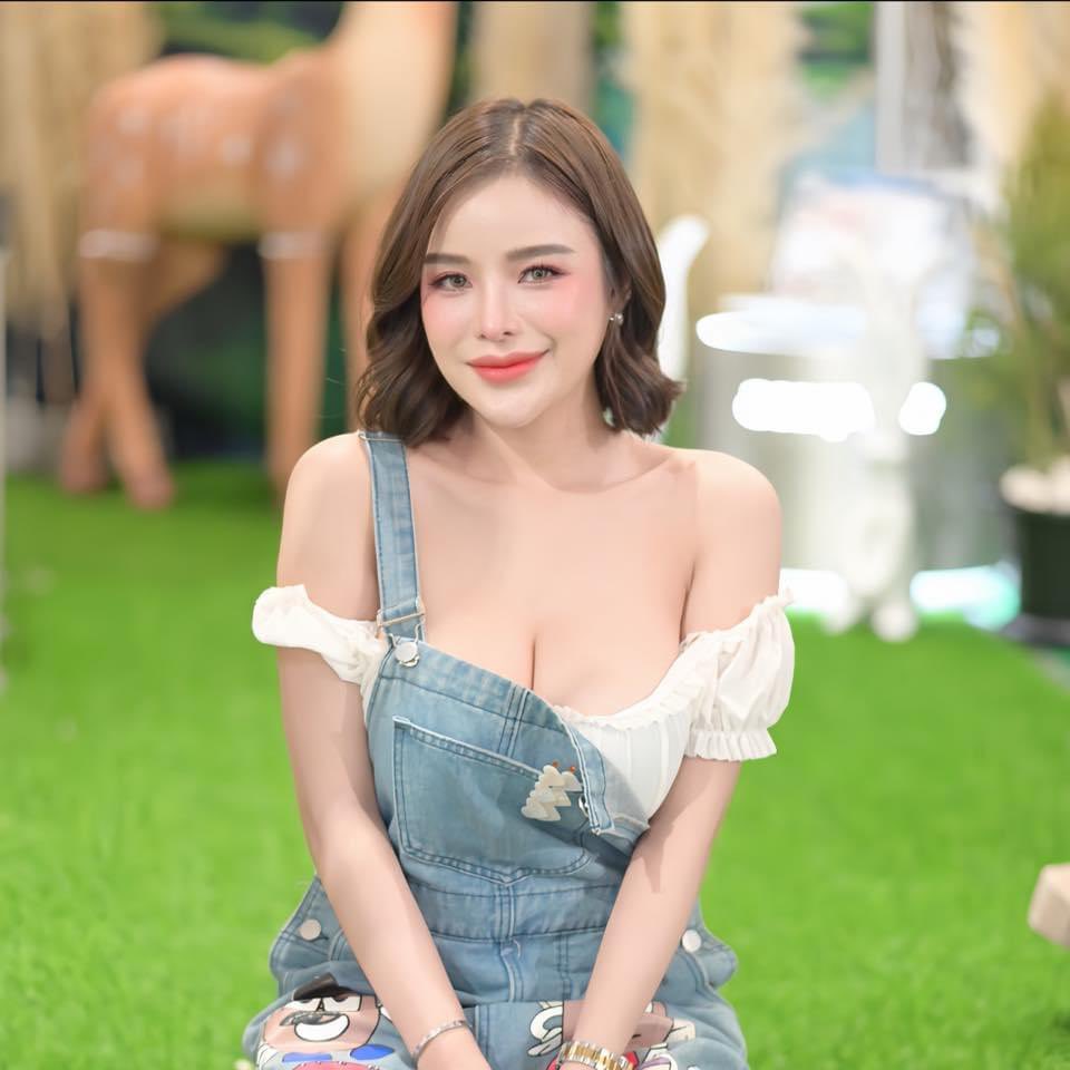 Zomzaapx's tweet photo. 🤭 https://t.co/KrPkKBzBqK