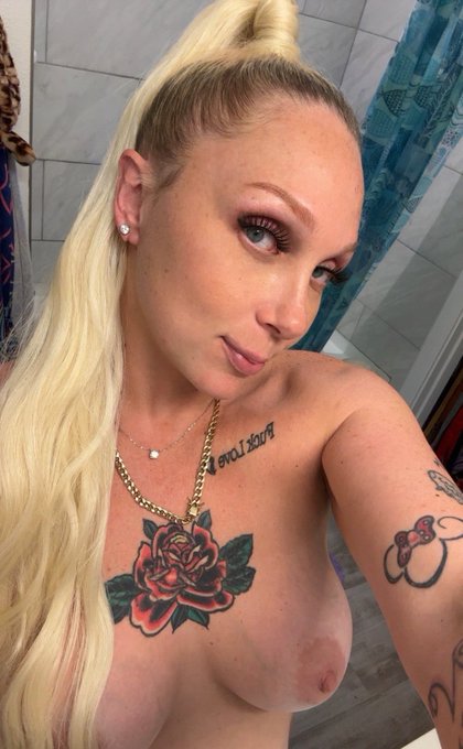 1 pic. Can I rate your dick? ? https://t.co/7j428hPm6E