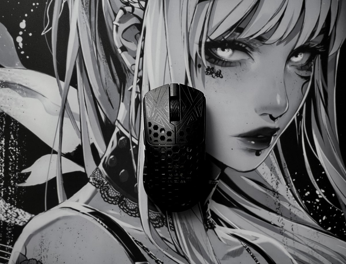 Arbiter Studio x Vancer | Akitsu review. 

(The mouse was bought by me, thoughts are my own)

Time of use:
~ 1 Month

Skates used:
- Stock
- Xraypad Obsidian Air
- Ghostglides Cyclone

Mousepads I used the mouse with:
- Artisan Zero
- SP-004
- Dark Kazemi (most of the time)