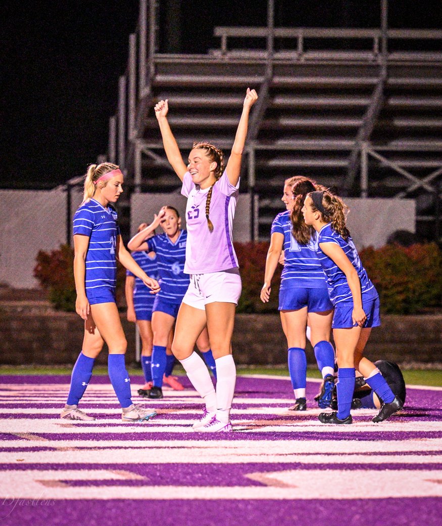 WSOC PHOTOS | Follow the link to see the best photos of last week's 7-0 victory over Saint Francis | <a href="/TaylorWsoccer/">TU Women's Soccer</a> #TaylorWSOC
taylortrojans.com/sports/wsoc/20…