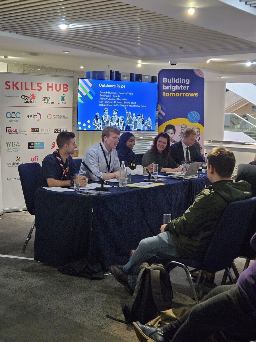 thegingergent's tweet photo. Great to join Shadow Defra Minister @_RobbieMoore on @scouts panel discussion alongside @OutwardBoundUK to talk about improving access to the outdoors for young people. Grateful for the opp. to share my upcoming @ChurchillFship research plans. 

More info: https://t.co/atpCHDv73L https://t.co/BBkvyvuWCP
