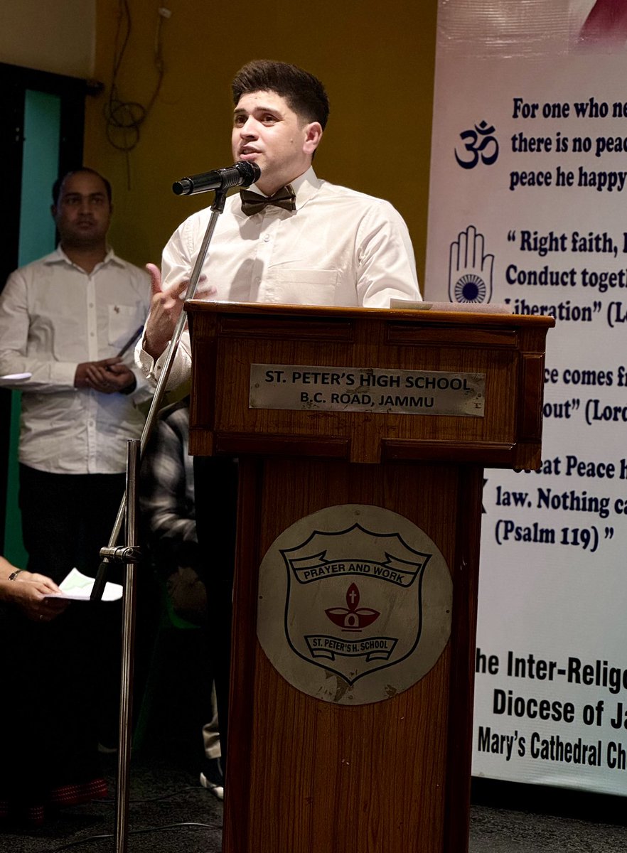 Abuadils's tweet photo. Honoured to deliver a message of love, peace, and harmony on the birth anniversary of Mahatma Gandhi Father of our Nation. Grateful to The Commission of Inter-Religious Dialogue for organizing such a meaningful event. Let’s continue to spread the message of love #loveneverfails https://t.co/l25UXy2TlR