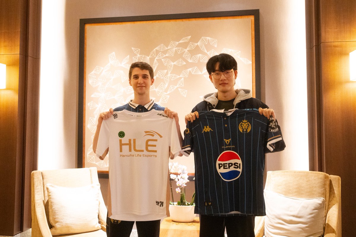 Se ha dado el tan esperado encuentro 🥹

Toda la suerte del mundo en estos #Worlds2024, <a href="/HLEofficial/">Hanwha Life Esports</a> 🙌