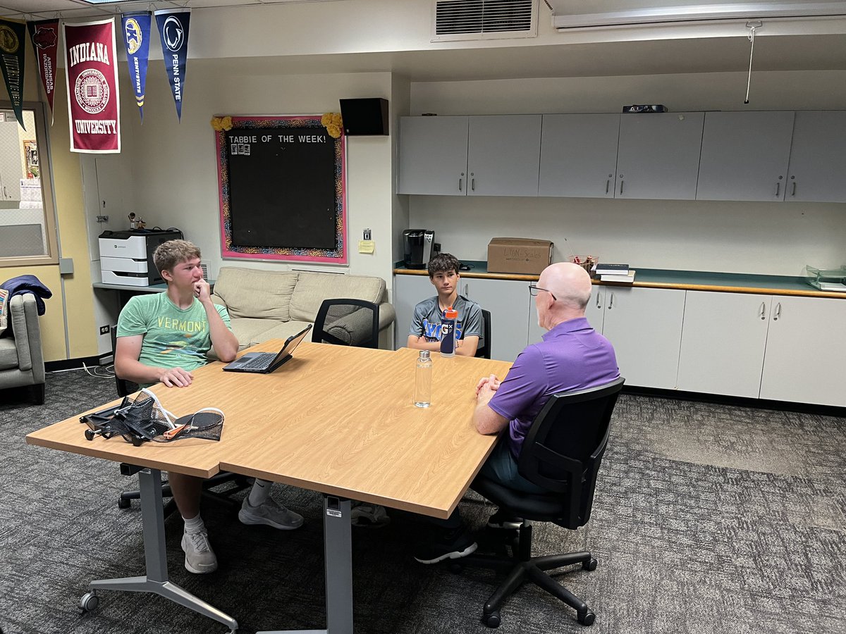Archboldeducate's tweet photo. Yesterday was great first day of mentors meeting their teams in person. The feedback from both sides was good. The smiles on the students faces was awesome. @LTWaterman @jltyrrell8 @LTHS_D204 @UnchartedLRNG #WeAreLT https://t.co/7KaBoDCeU9