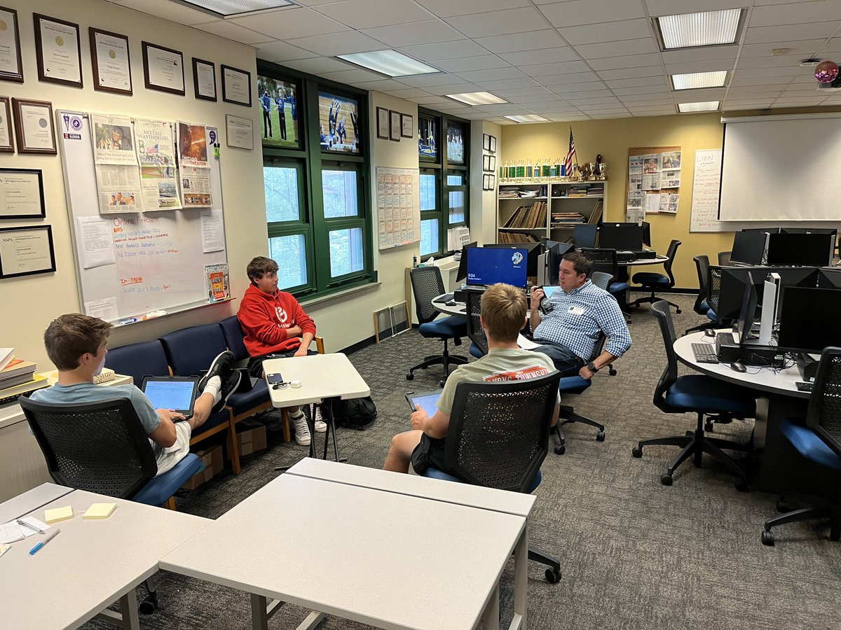 Yesterday was great first day of mentors meeting their teams in person. The feedback from both sides was good. The smiles on the students faces was awesome. <a href="/LTWaterman/">Brian Waterman</a> <a href="/jltyrrell8/">Dr. Jennifer Tyrrell</a> <a href="/LTHS_D204/">Lyons Township High School District 204</a> <a href="/UnchartedLRNG/">Uncharted Learning, NFP</a> #WeAreLT